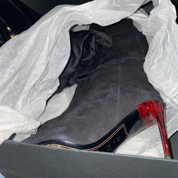 Balmain x H&M over the knee suede boots - Picture 8 of 9